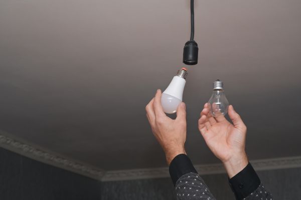 Cost of Light Bulbs Replacement in Parker